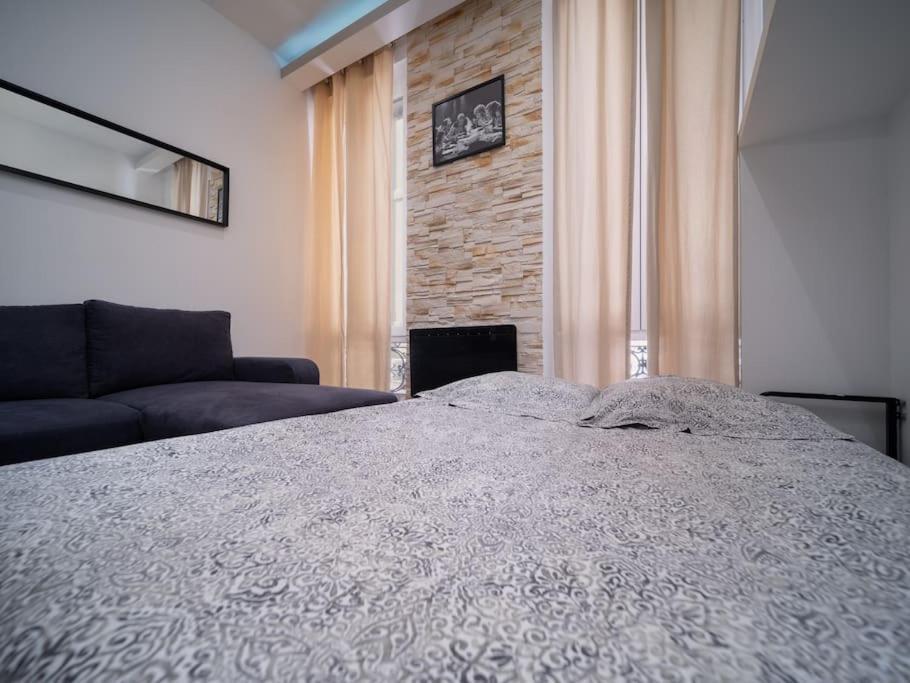 Appartement Tout Equipe 2 A 4 Couchages Au Coeur Du Vieux Port Marseille Exterior photo